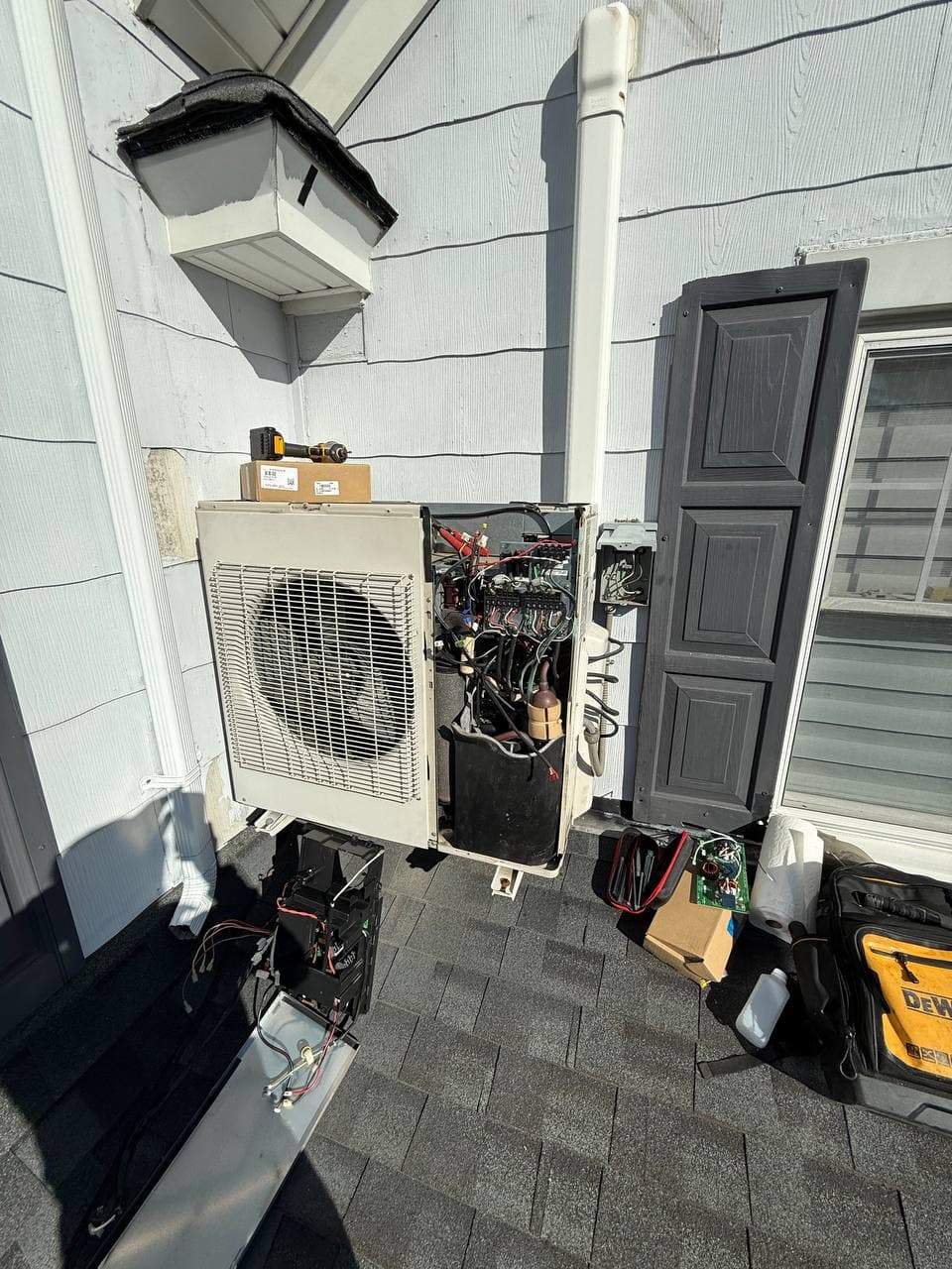 Fujitsu mini-split outdoor unit on Long Island