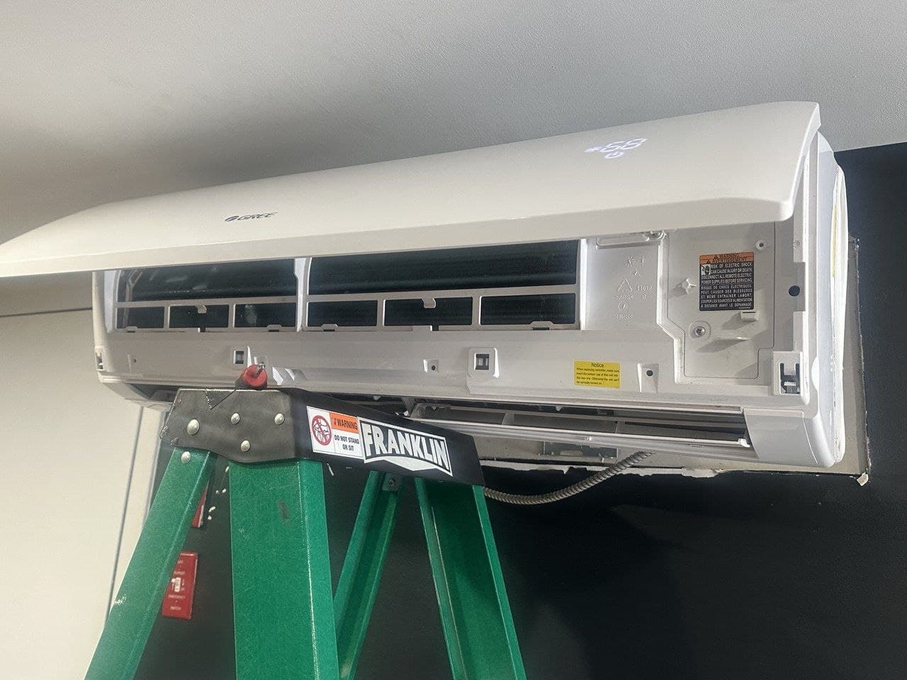 Gree split system refrigerant leak located and fixed